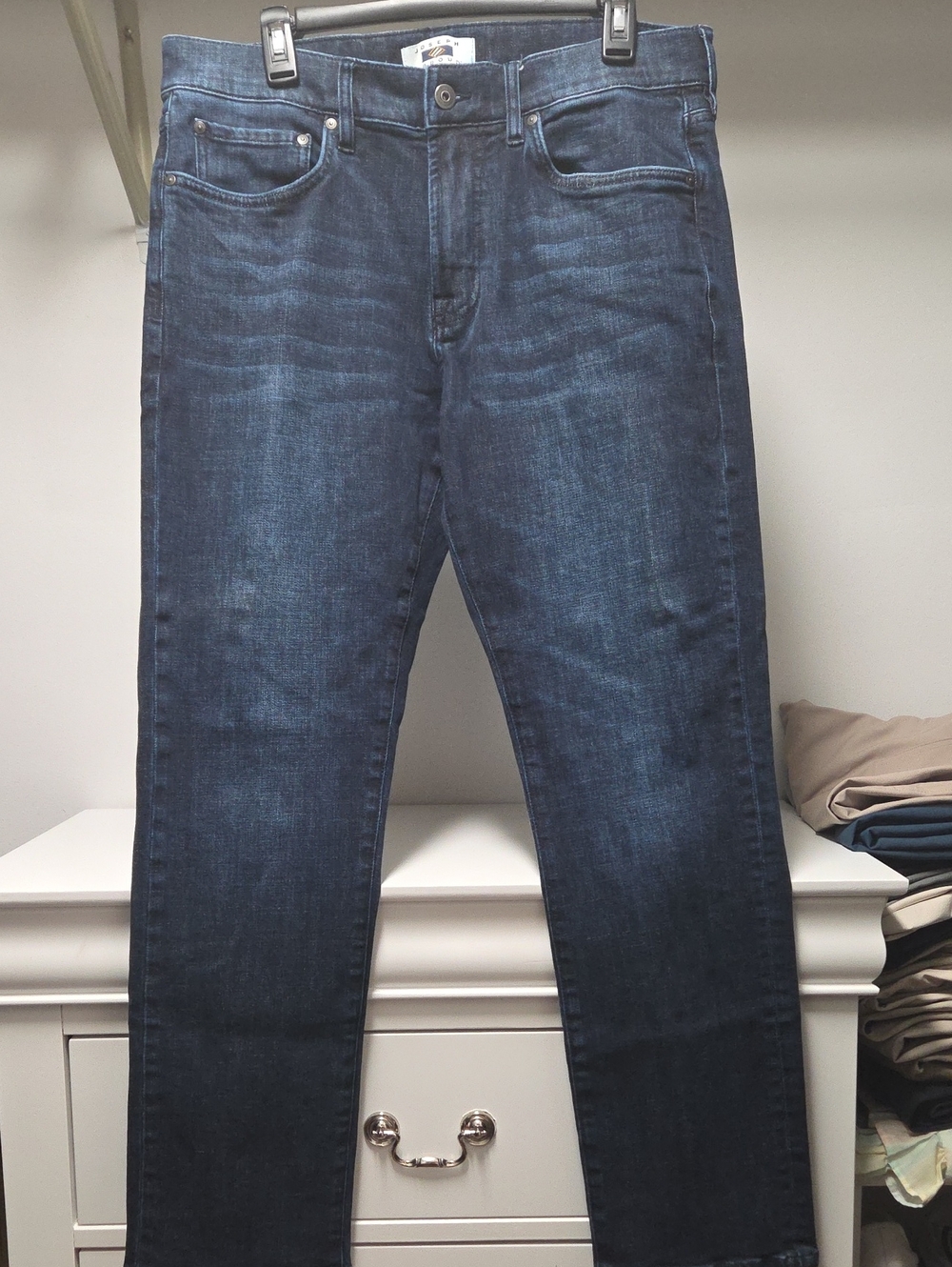Joseph Abboud Men’s Slim Straight Jeans in Dark Blue Wash